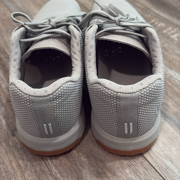 Nobull Gray Textured Sneakers size 10 - Picture 4 of 11